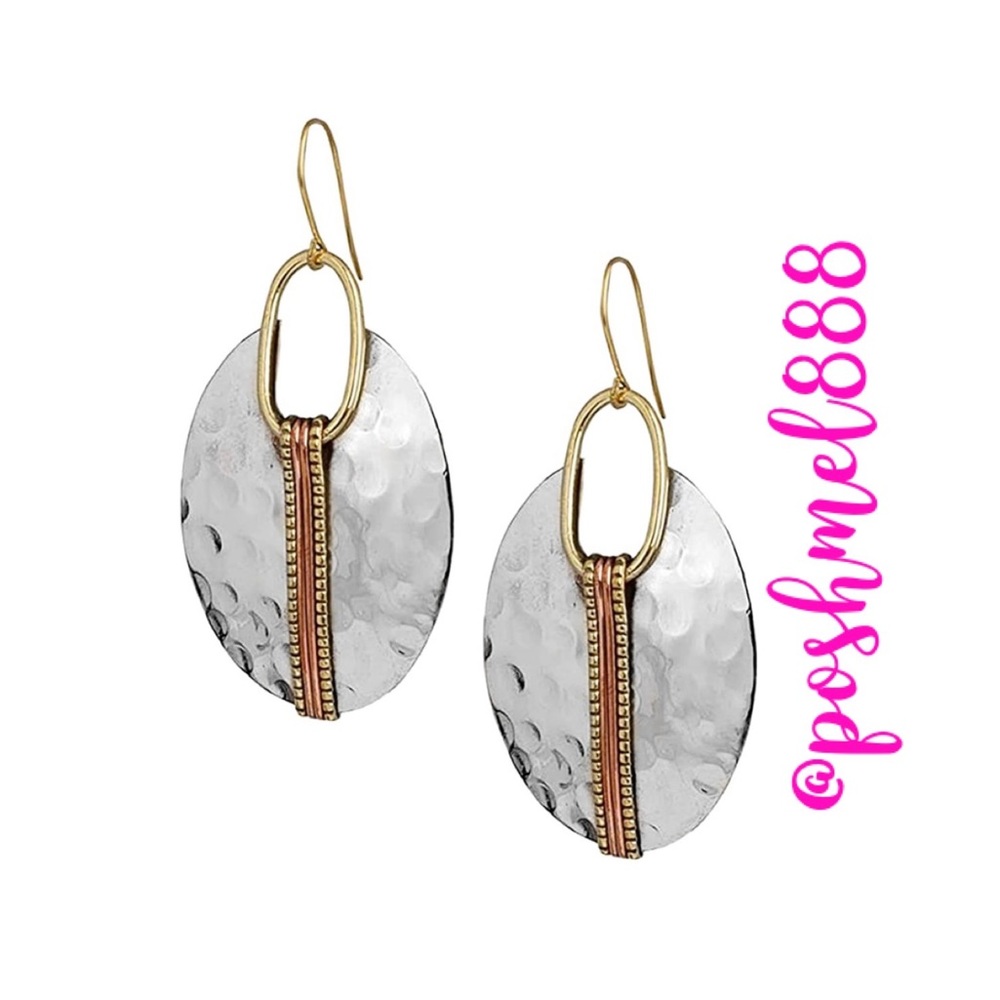 .::GoddessWear::.Boho Artisan Oval Hammered Mixed Silver+Gold StatementE… - Picture 6 of 7